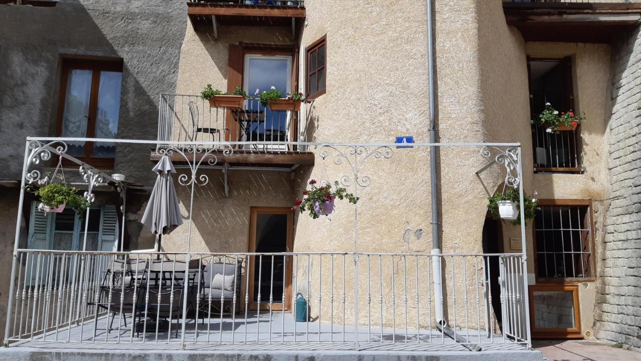 Maison A Tour Briancon Экстерьер фото