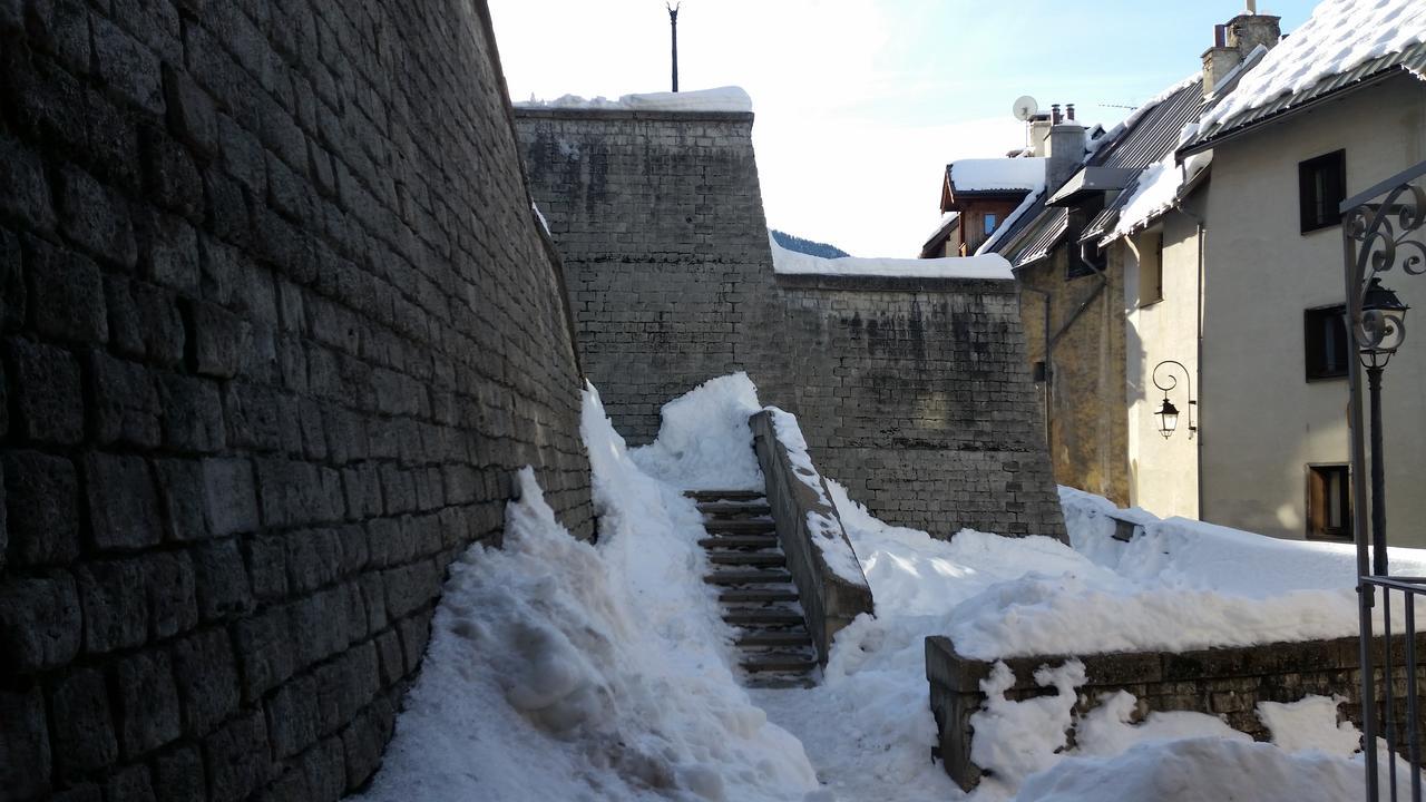 Maison A Tour Briancon Экстерьер фото