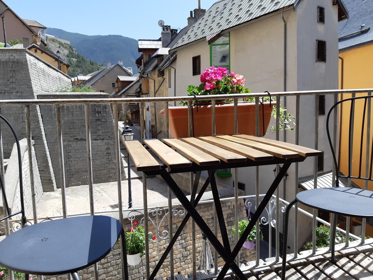 Maison A Tour Briancon Экстерьер фото